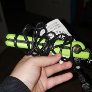 Mini hair straightener